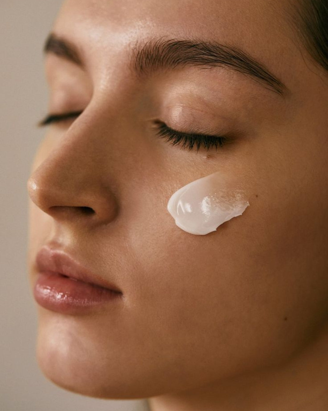 Cremas reafirmantes: cómo elegir la más adecuada para tu piel