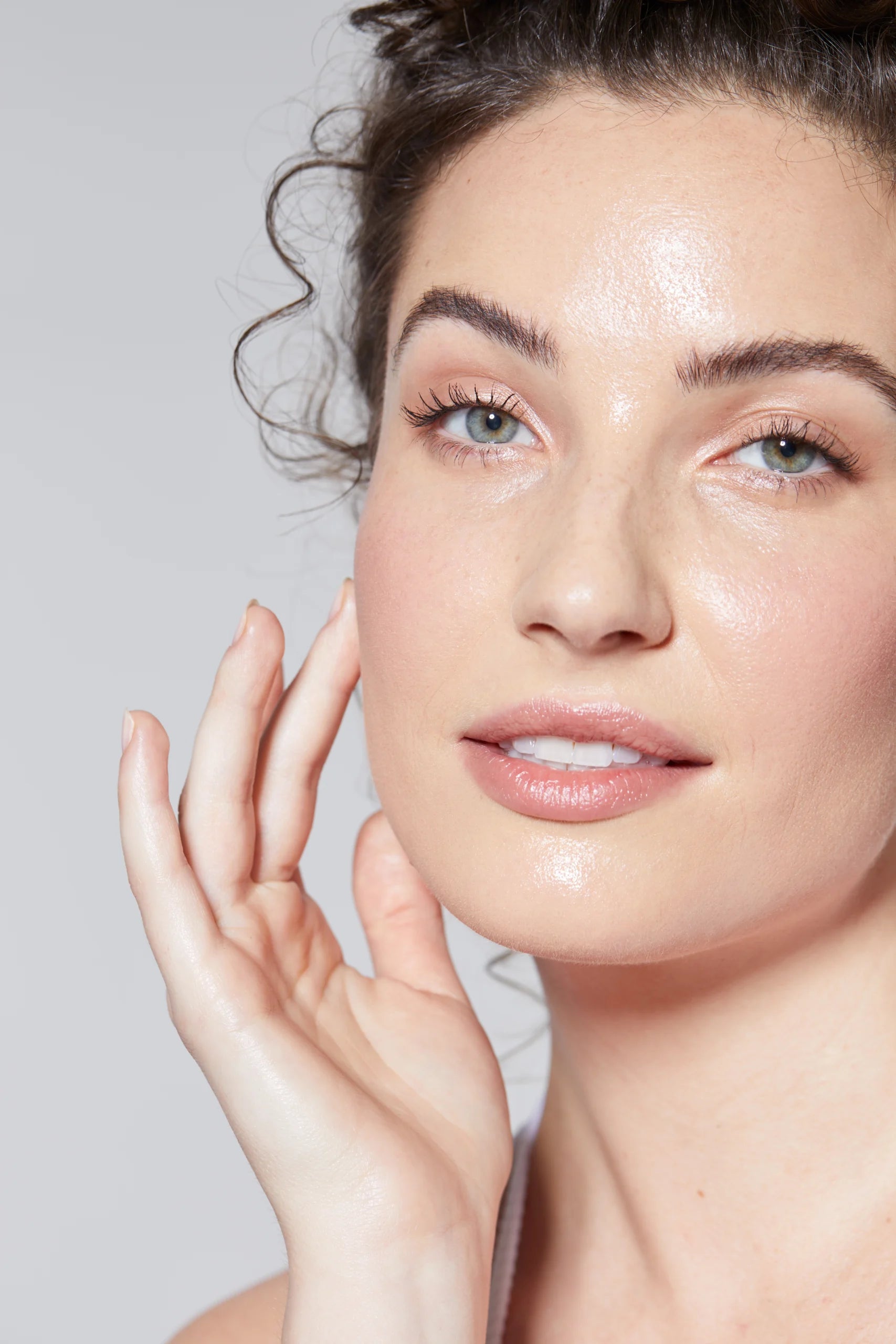 Descubre Hydrafacial: La solución perfecta para una piel radiante