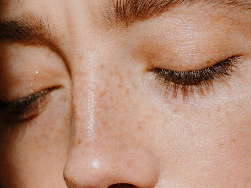 cuidados-basicos-para-el-contorno-de-ojos-post