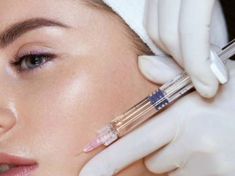 Mesoterapia para ojeras con vitaminas en el contorno de ojos para revitalizar la mirada con protocolo Beldon.
